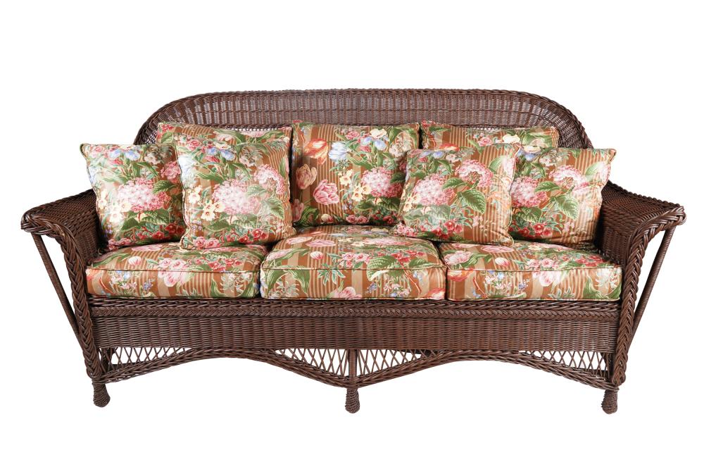 WICKER SOFAwith removable floral