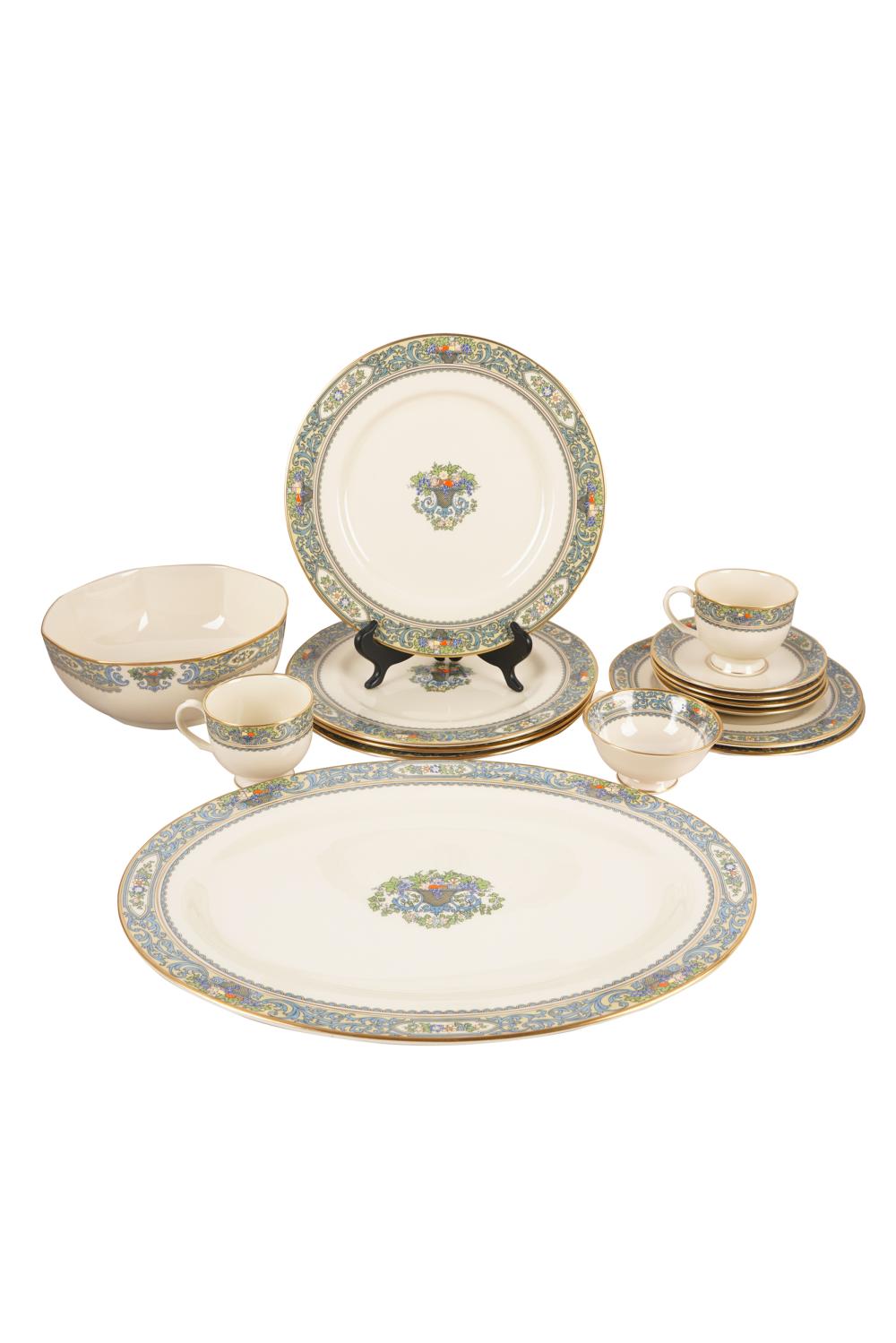 LENOX PORCELAIN SERVICEAutumn pattern,