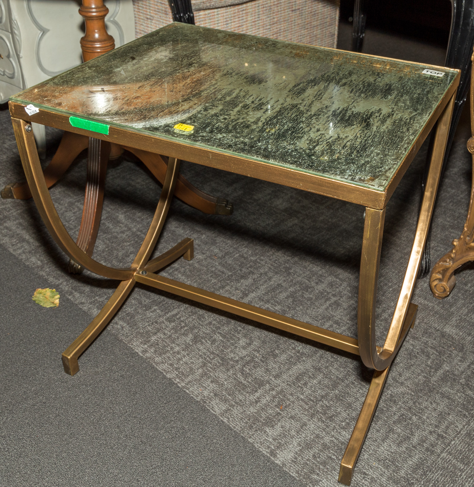 GLASS TOP END TABLE WITH METAL BASE