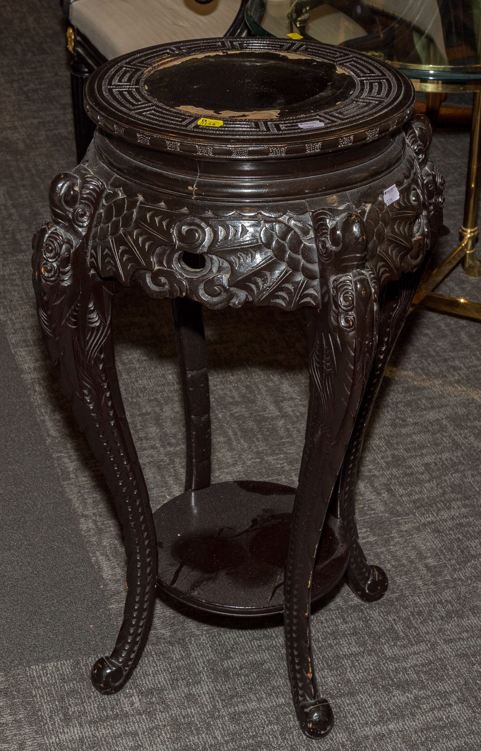 CHINESE EXPORT CARVED FERN STAND