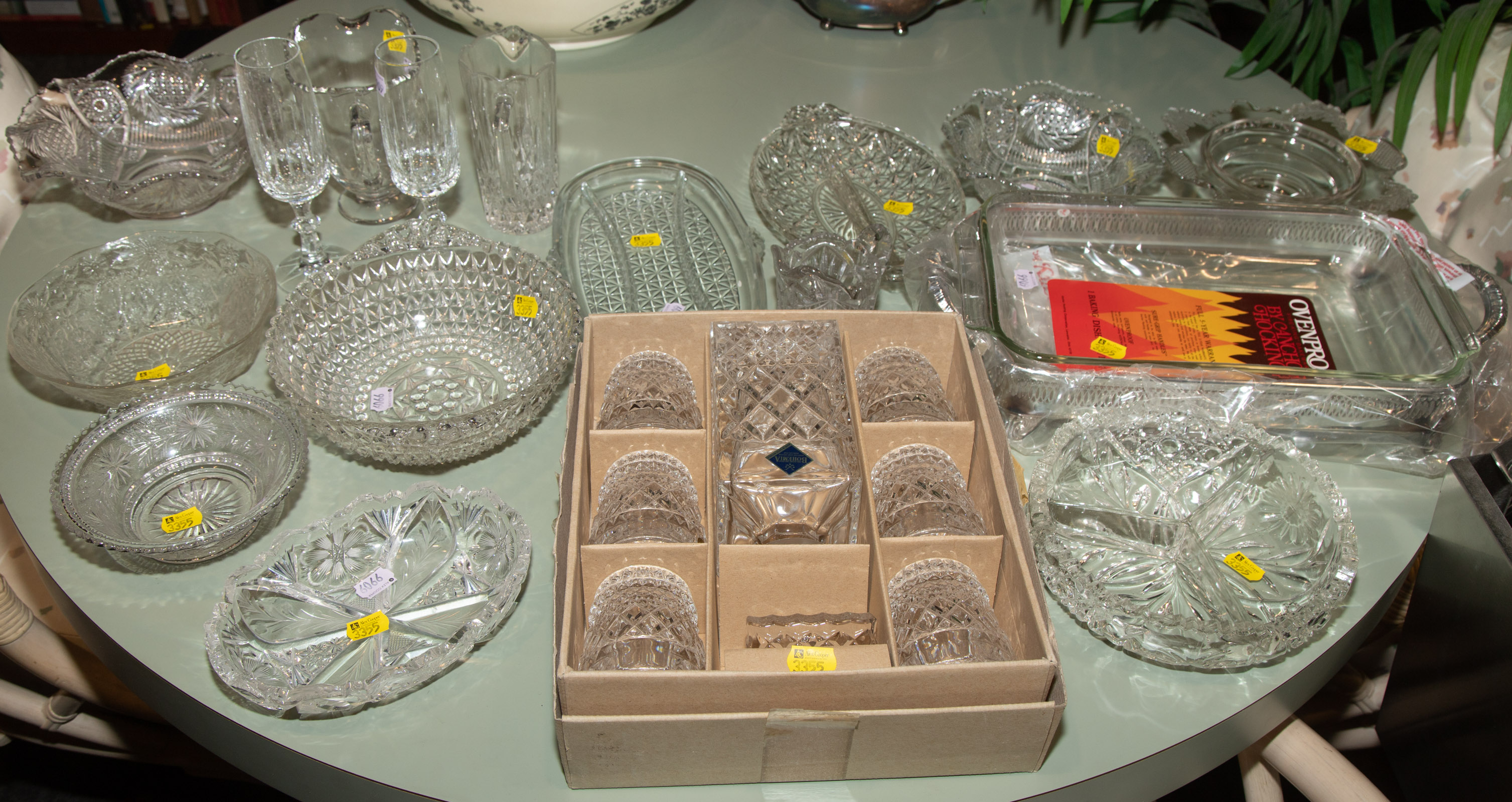 SELECTION OF GLASSWARE Including