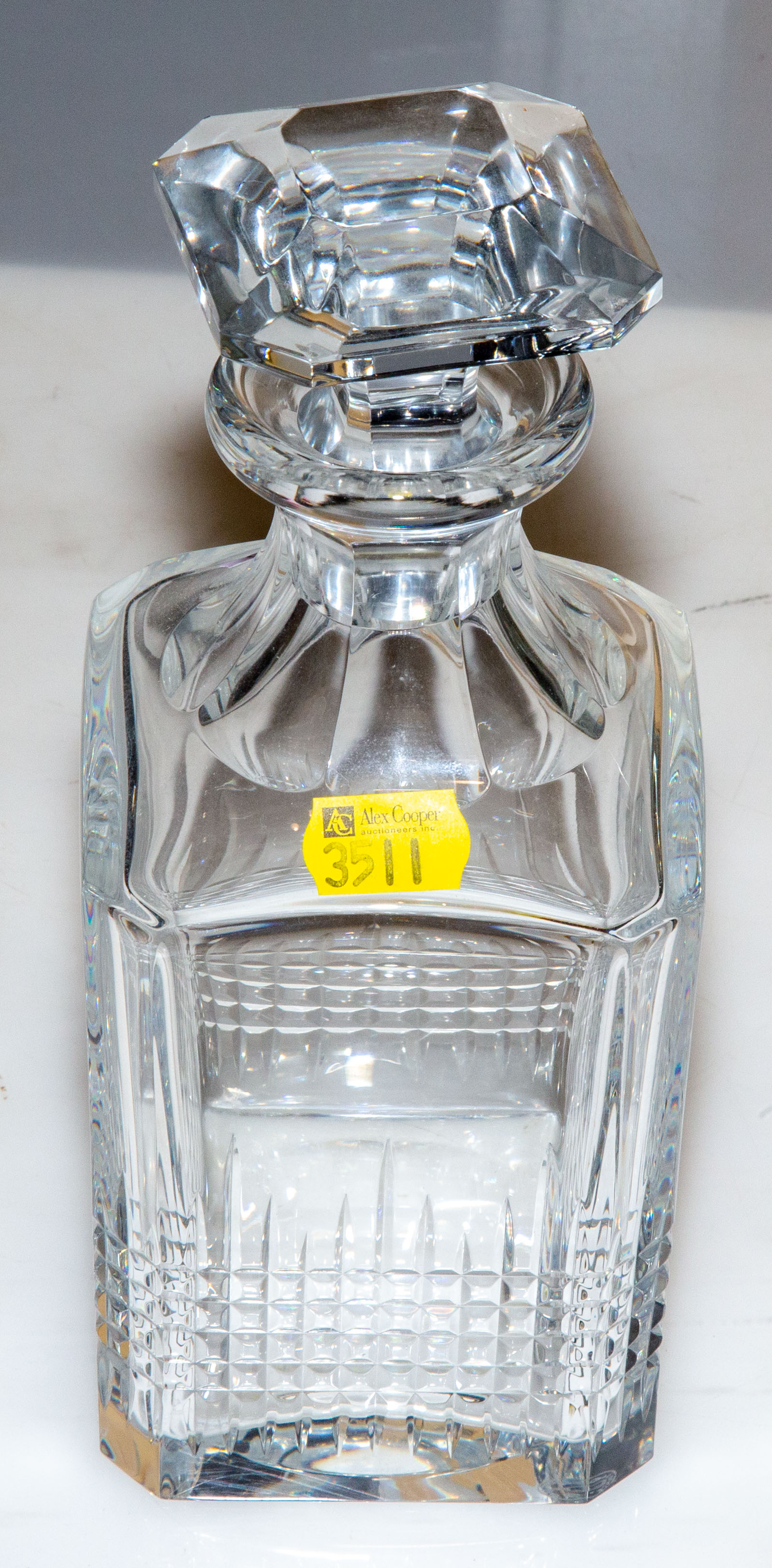 BACCARAT CUT COLORLESS GLASS DECANTER 33565f