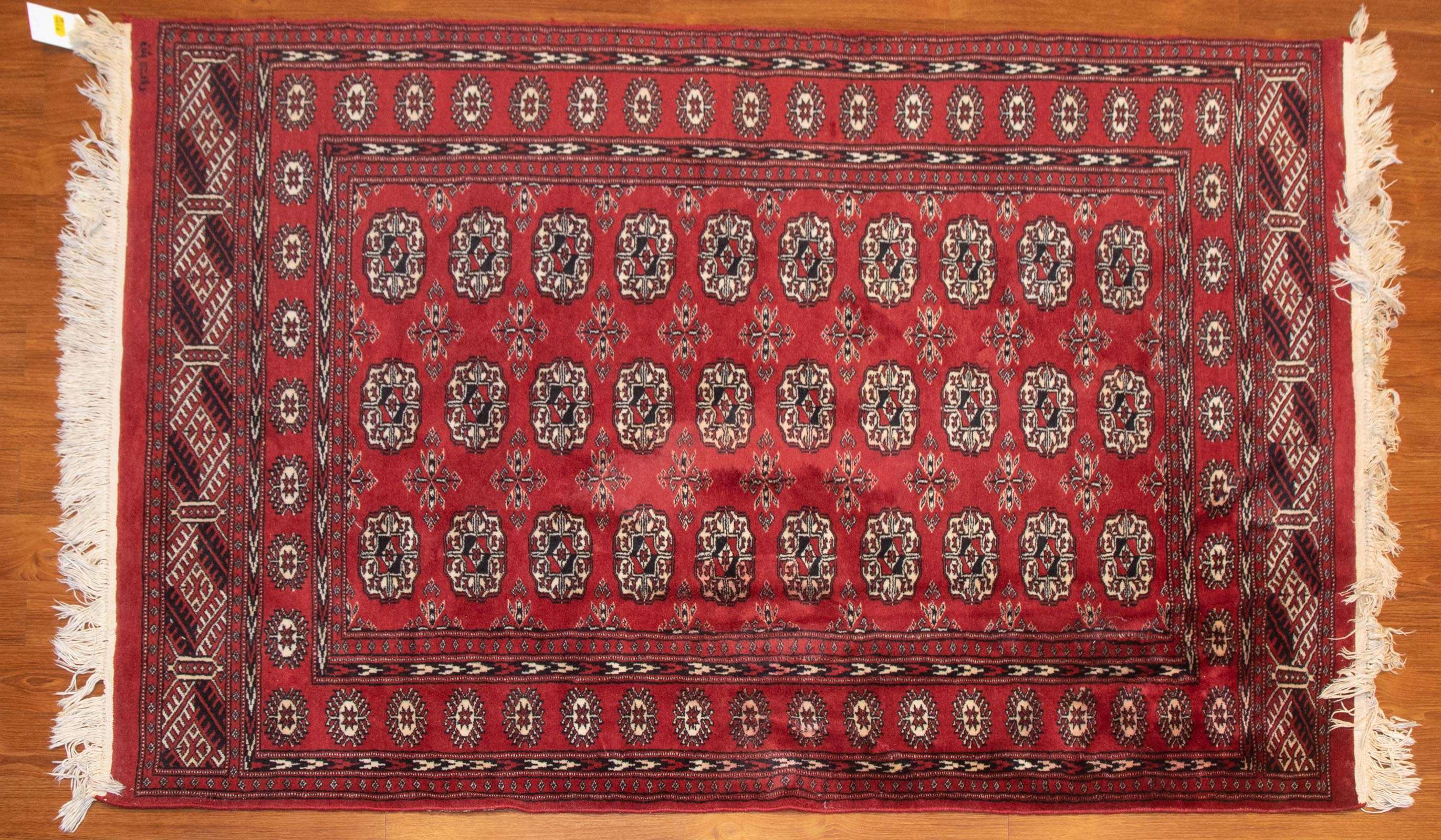 BOKHARA RUG, PAKISTAN, 4 X 6.1