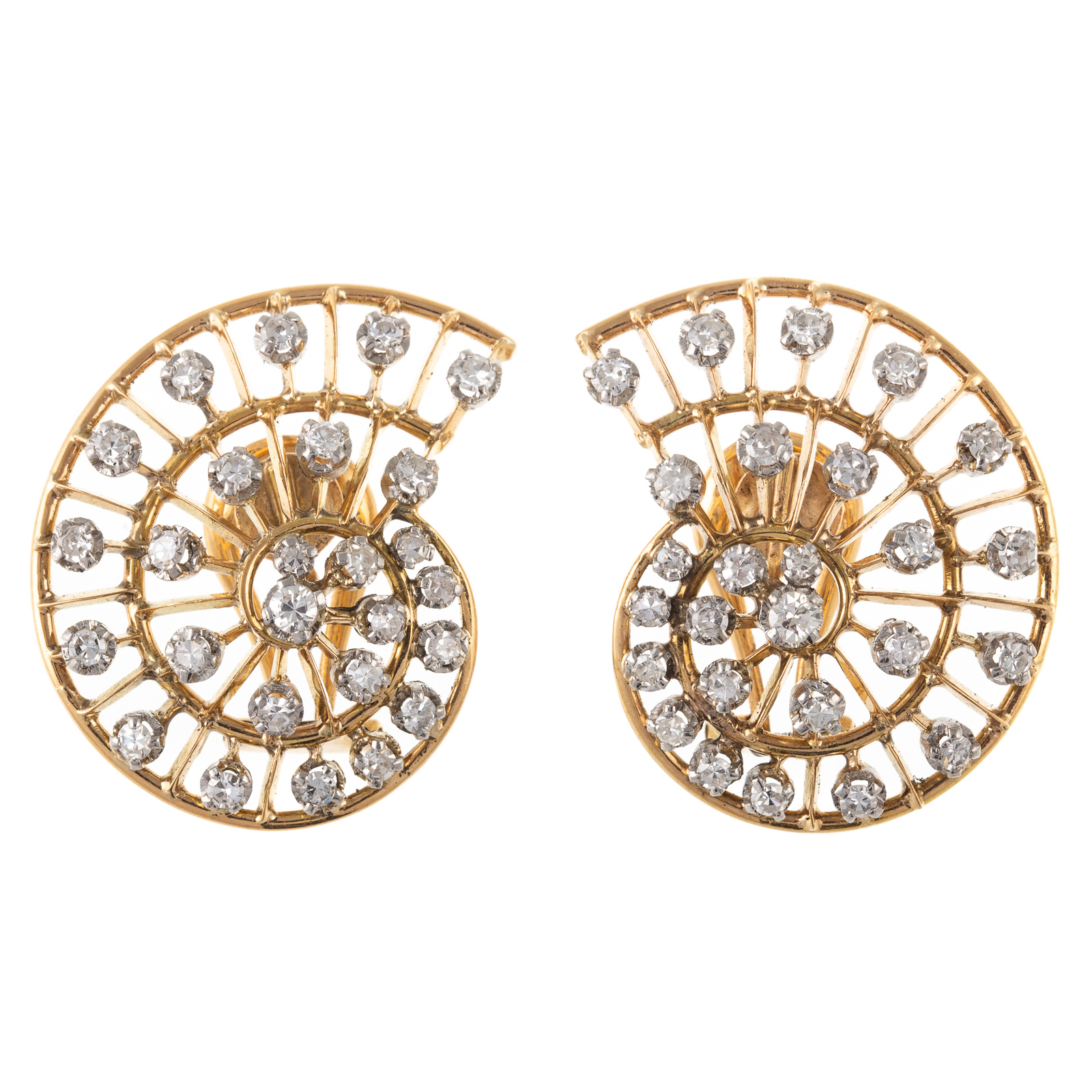 A PAIR OF SHELL SHAPE DIAMOND EARRINGS 33584f