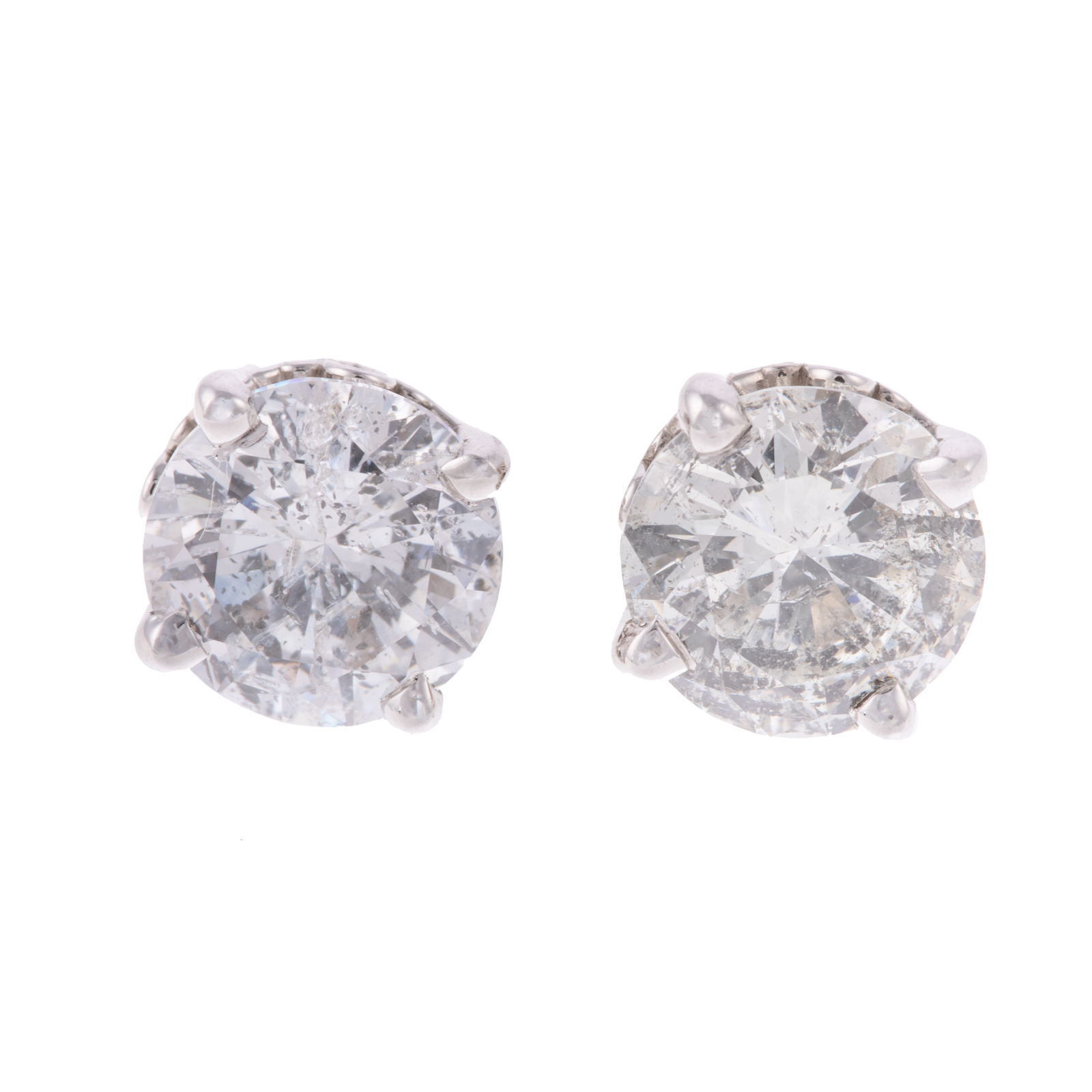 A PAIR OF 3 60 CTW DIAMOND STUDS 3358b4