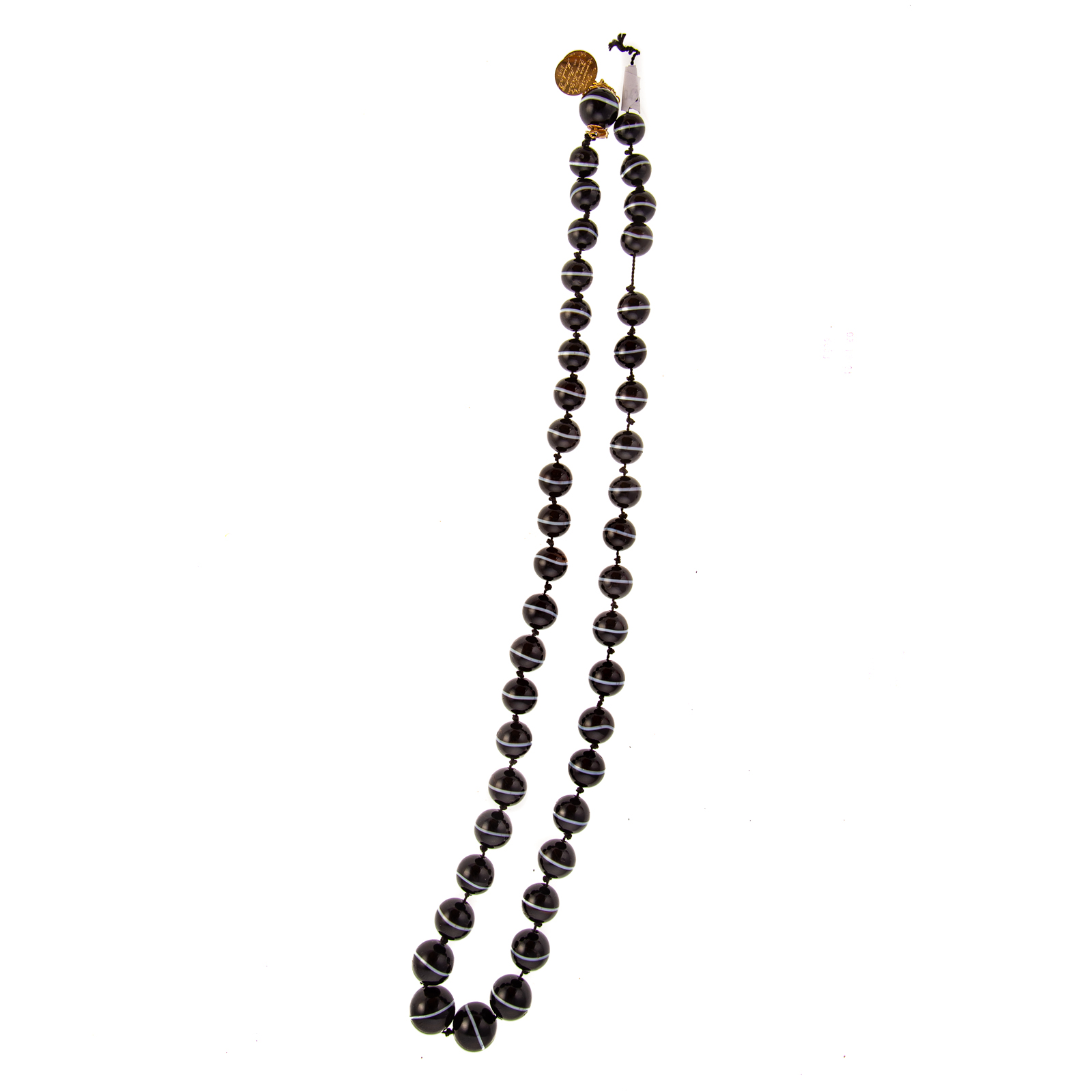 A LONG STRAND OF BANDED AGATE BEADS