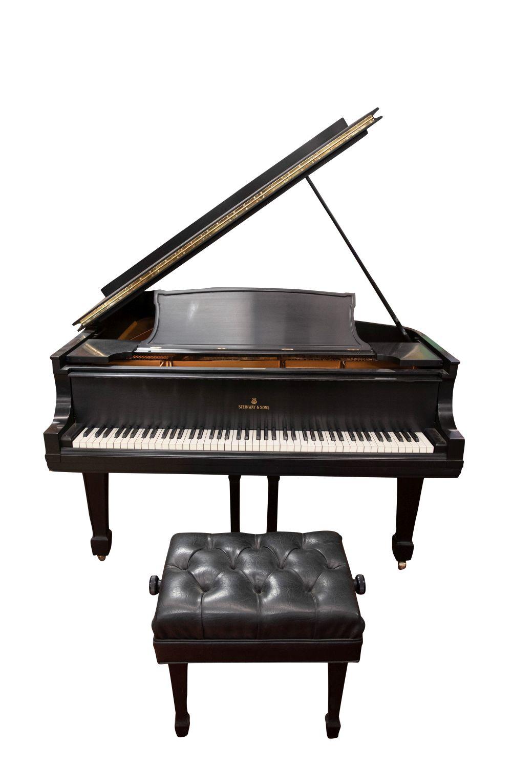 STEINWAY & SONS GRAND PIANOebony