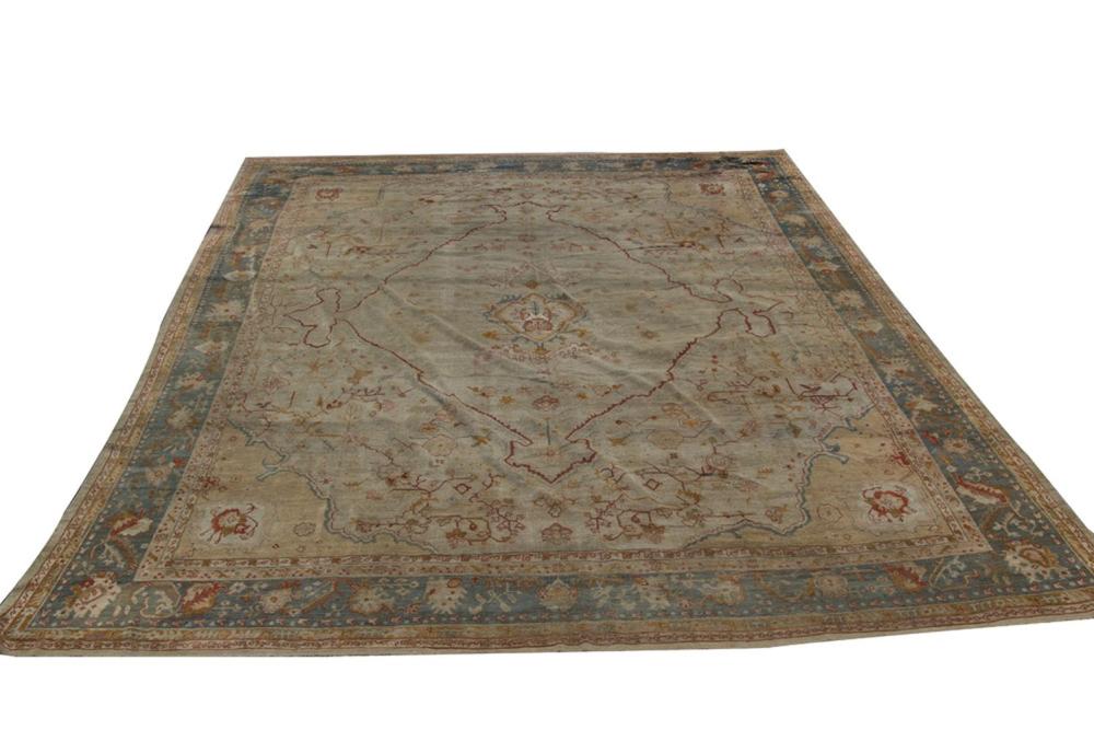 PALATIAL OUSHAK CARPETProvenance  335aa1