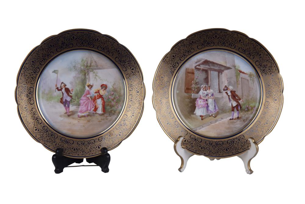 PAIR OF LIMOGES PORCELAIN CABINET 335bf5