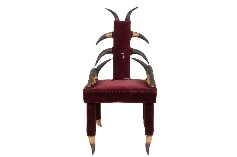 HORN MOTIF SIDE CHAIRwith burgundy 335d68