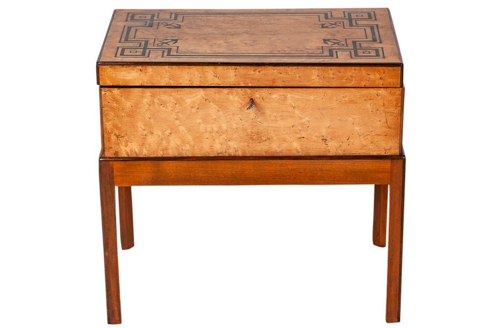 BIEDERMEIER LAP DESKon a stand