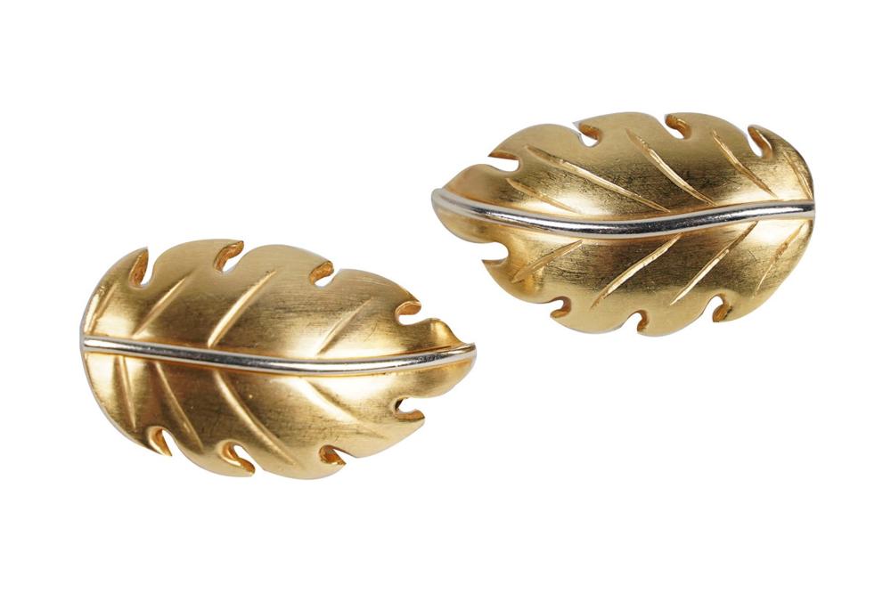 PAIR OF 18 KARAT BI-COLORED GOLD