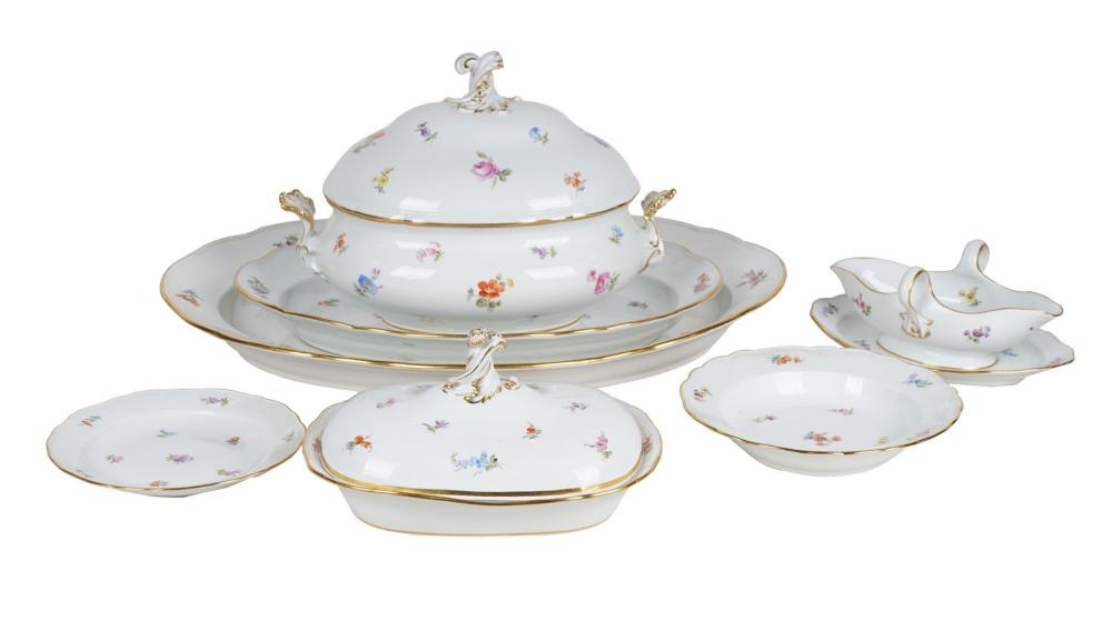 MEISSEN PORCELAIN DINNER SERVICEScattered