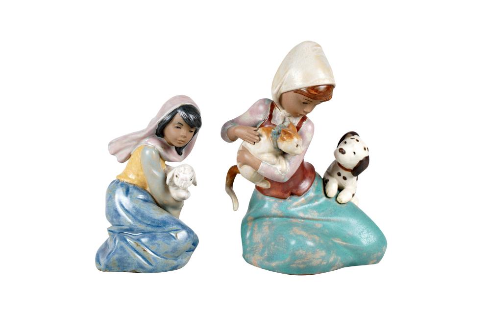 TWO LLADRO PORCELAIN FIGURAL GROUPSeach