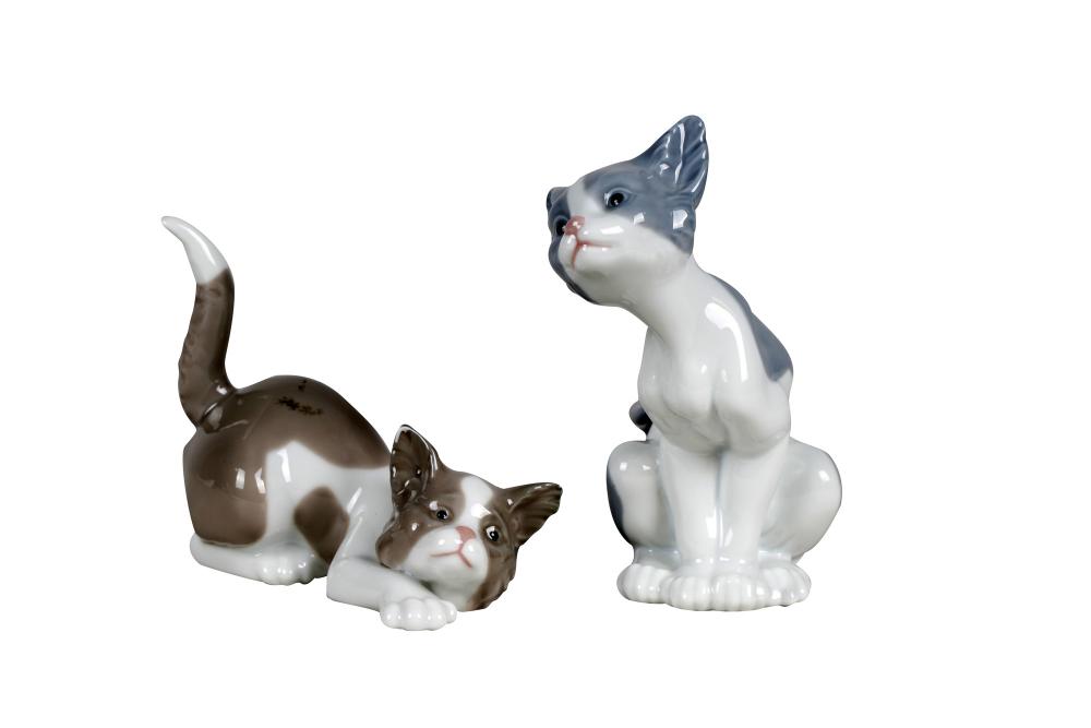 TWO LLADRO CAT FIGURINESCondition  3361f4