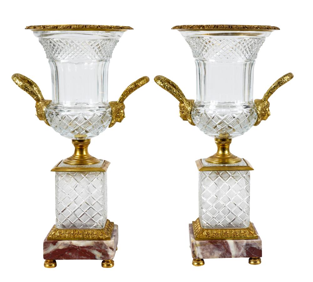 PAIR OF CUT CRYSTAL URNSwith gilt 33625c