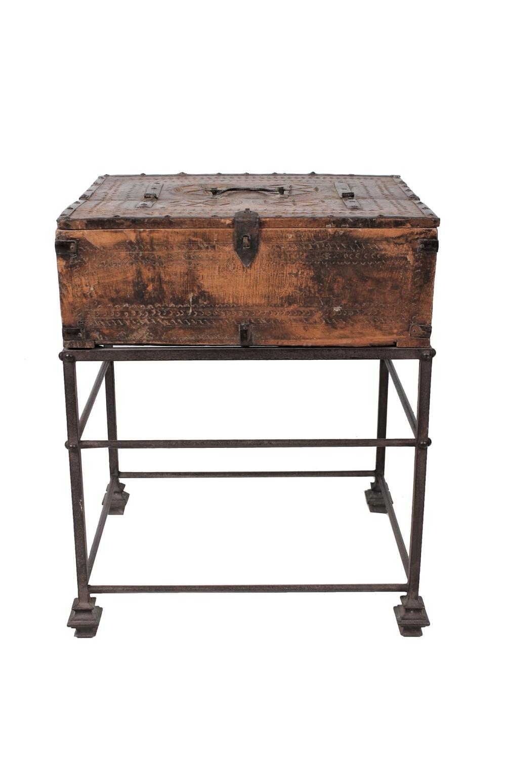 CARVED WOOD IRON TRUNK ON STANDCondition  33626c