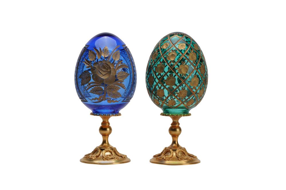 PAIR OF FABERGE CRYSTAL EGG PAPERWEIGHTSCondition  3362e2