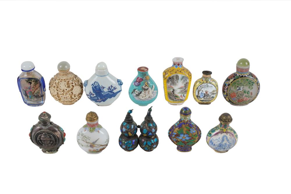 GROUP OF DECORATIVE SNUFF BOTTLEScomprising 336373
