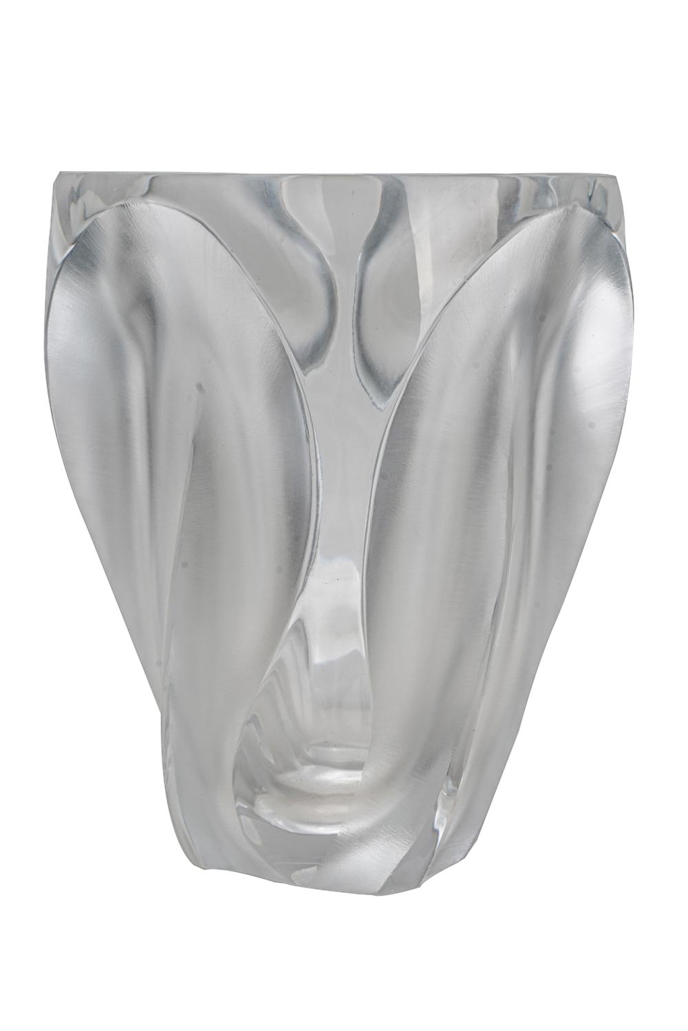 LALIQUE FRANCE CLEAR & FROSTED