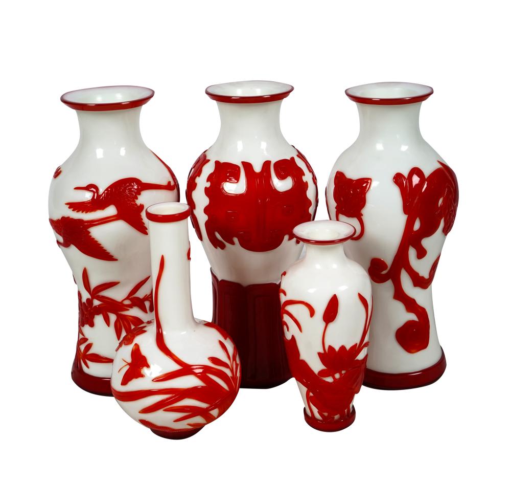 FIVE CHINESE RED WHITE PEKING 3363f6