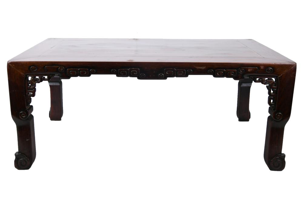 CHINESE CARVED HARDWOOD LOW TABLE30 33641e