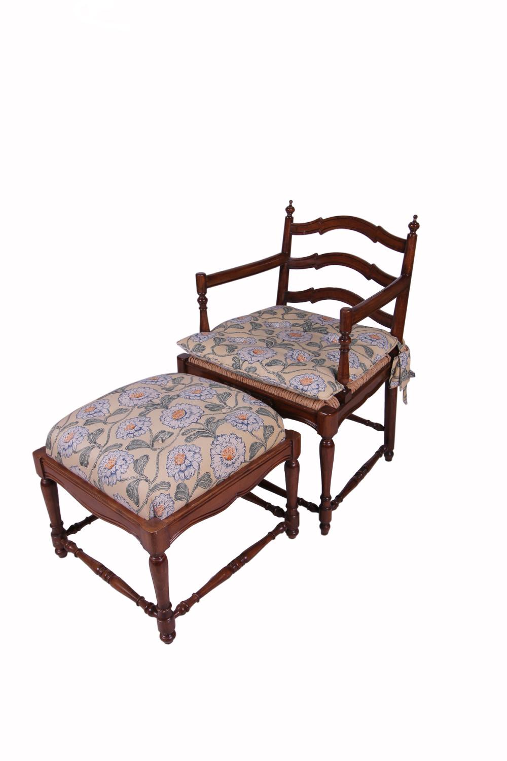 COUNTRY FRENCH STYLE FAUTEUIL &