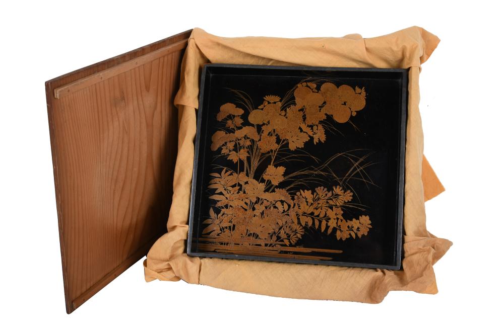 JAPANESE BLACK & GILT LACQUERED TRAYwith