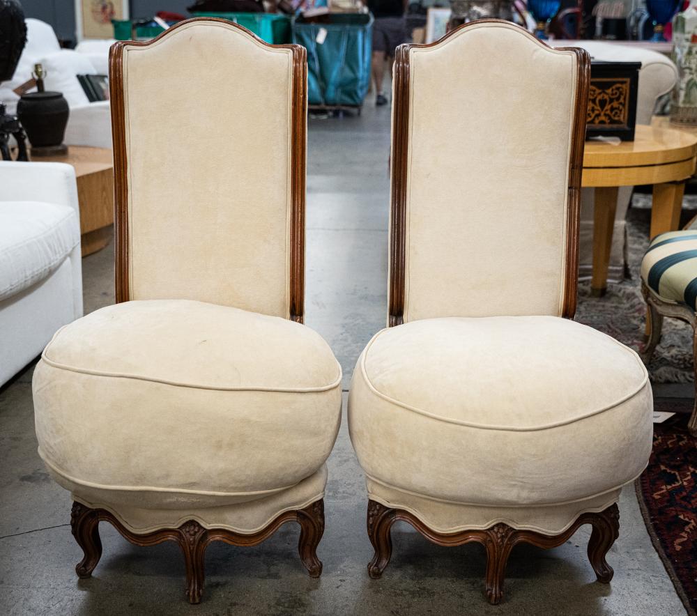 PAIR OF FRENCH PROVINCIAL STYLE 3364a8