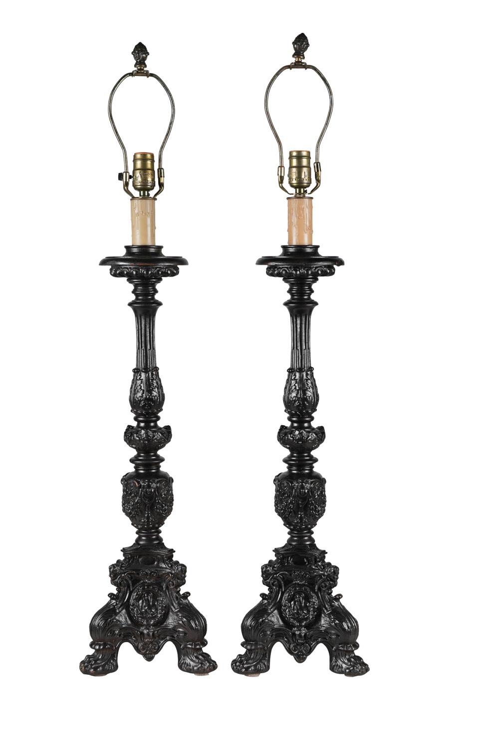 PAIR OF PAINTED METAL CANDLESTICK 33650d