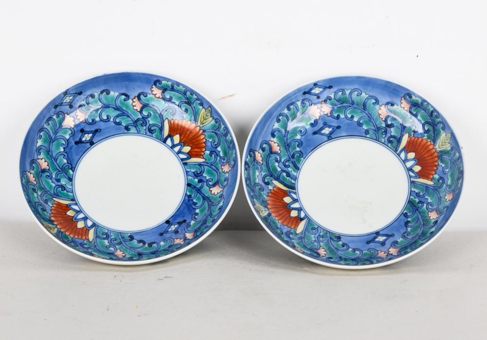 PAIR OF JAPANESE BLUE & WHITE GLAZED