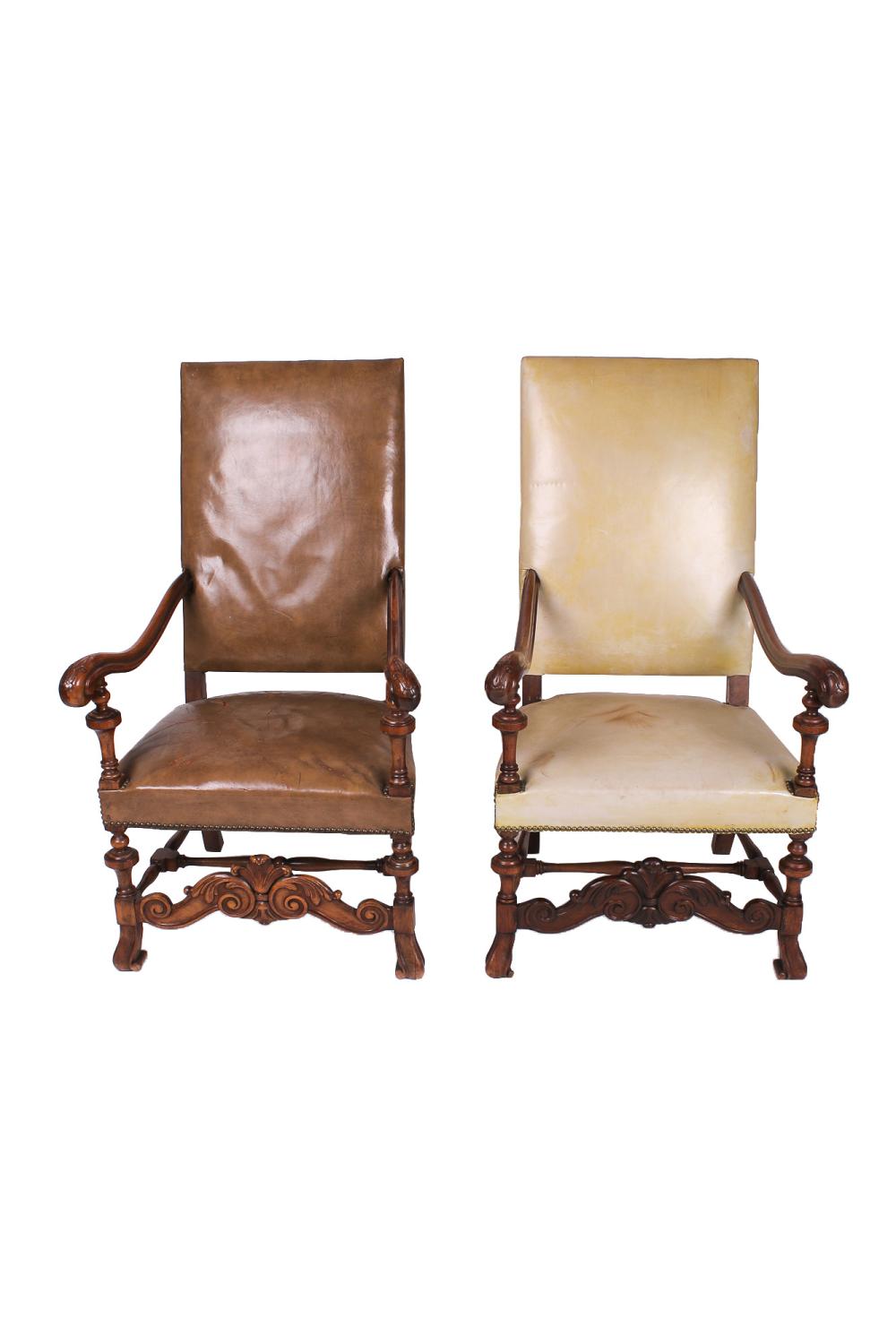 PAIR OF LOUIS XIII STYLE WALNUT 3365d5