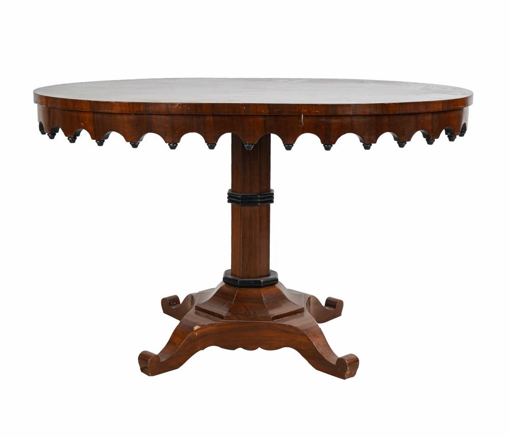 BIEDERMEIER OVAL CENTER TABLEwith 336635