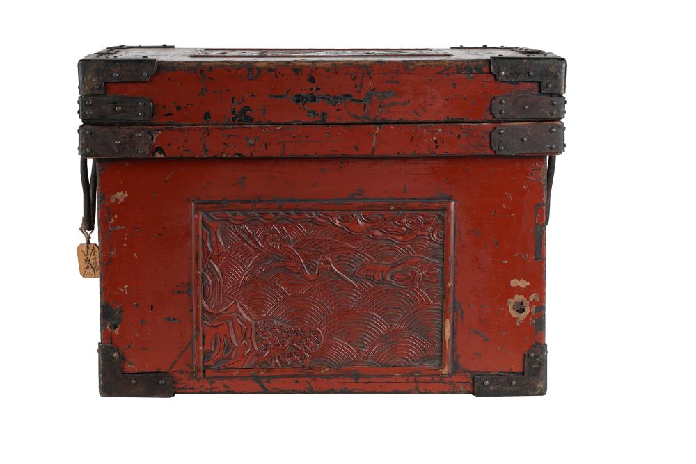 RED LACQUERED CARVED WOOD BOXwith 336699