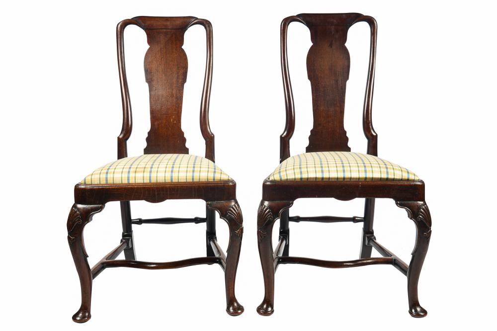 PAIR OF QUEEN ANNE STYLE SIDE CHAIRSeach 3369e7