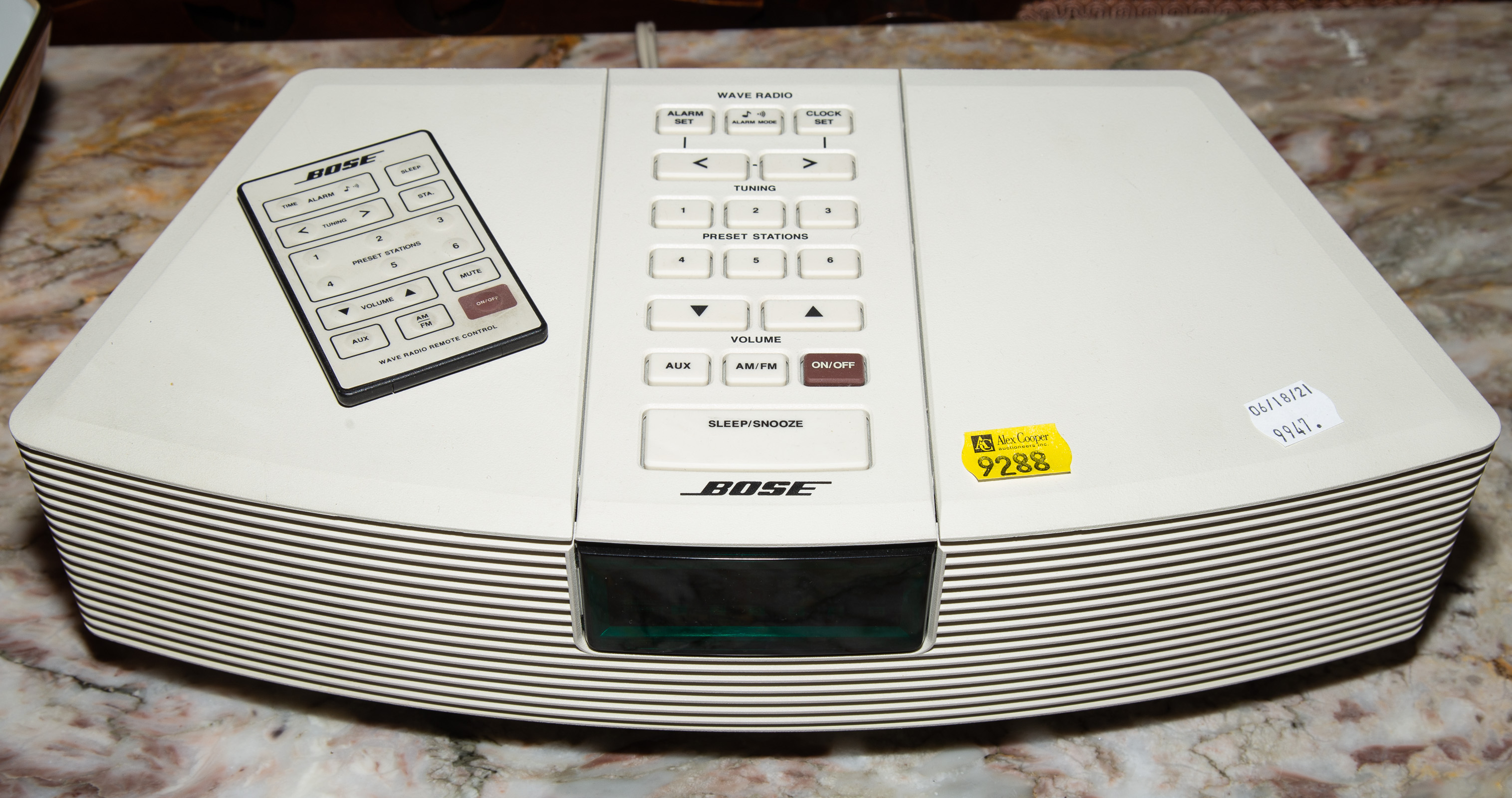 BOSE WAVE RADIO With remote  334501