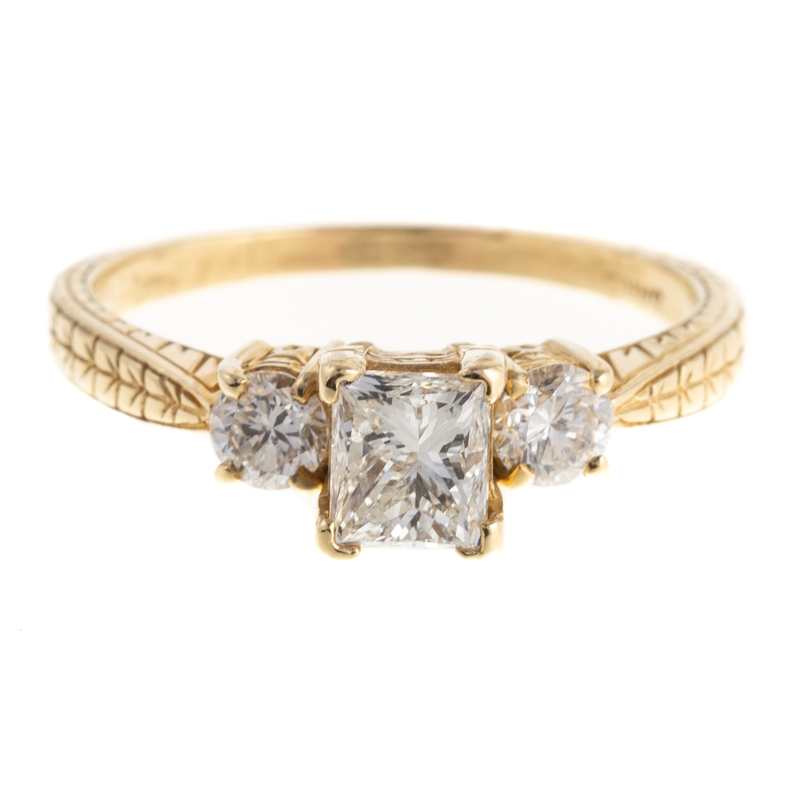 A DIAMOND ENGAGEMENT RING IN 18K