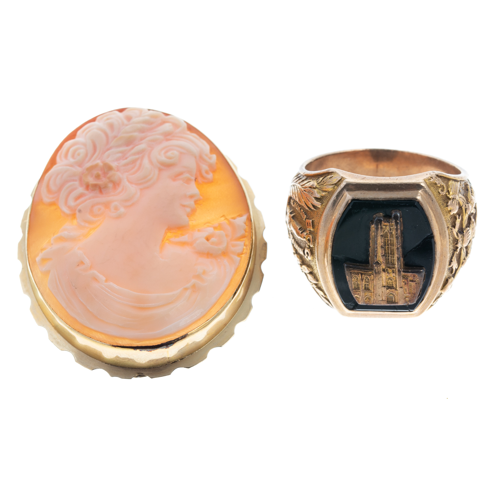AN 18K YELLOW GOLD CAMEO BROOCH 334850