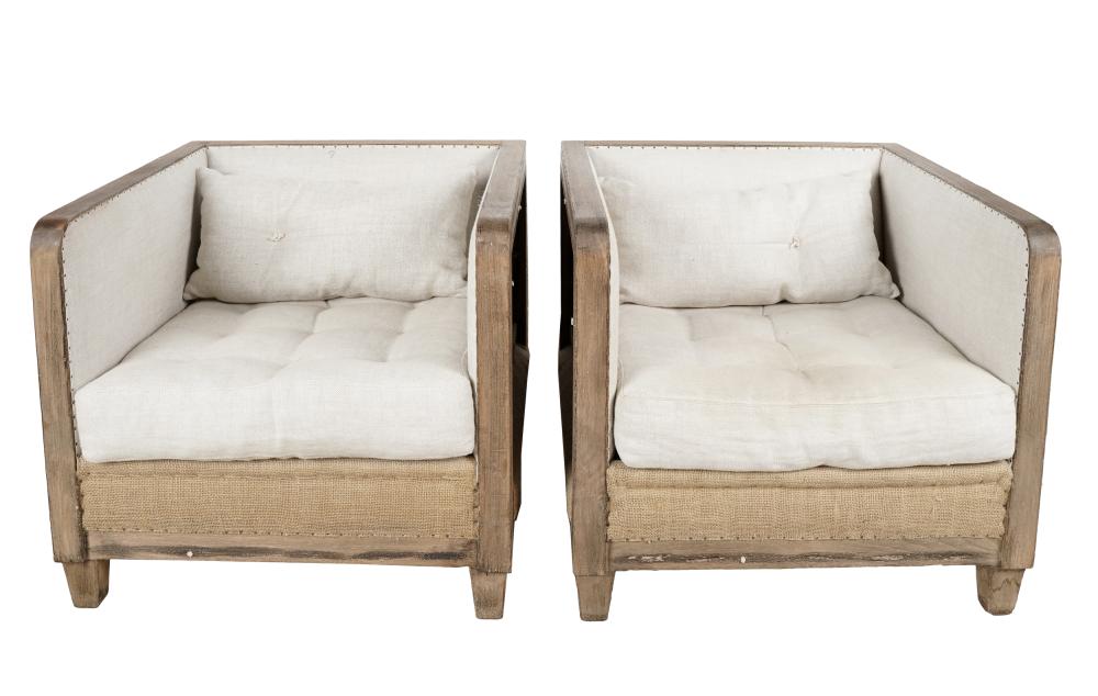 PAIR OF RESTORATION HARDWARE CLUB 334bb7