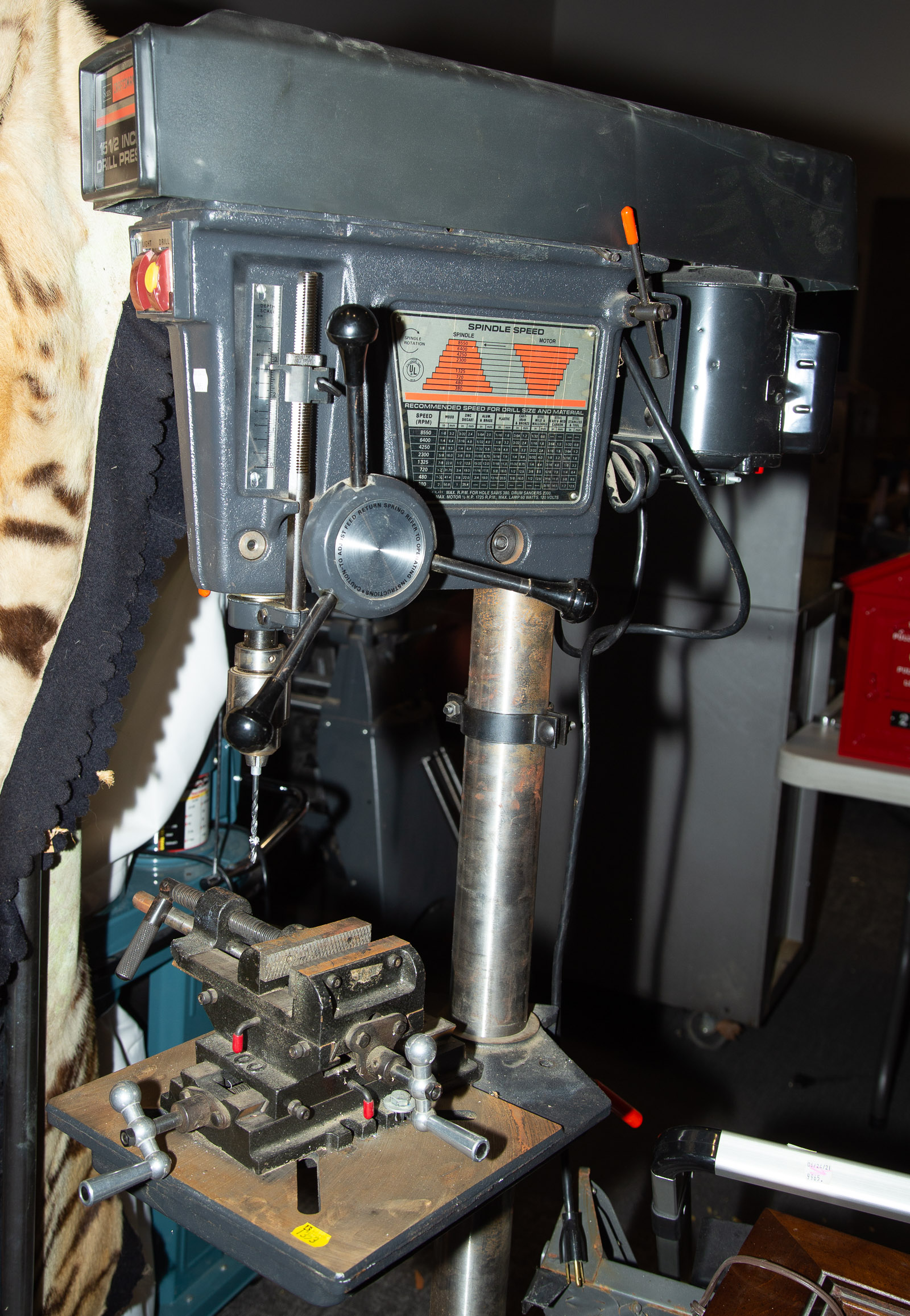 CRAFTSMAN 15 1 2 DRILL PRESS  334f31