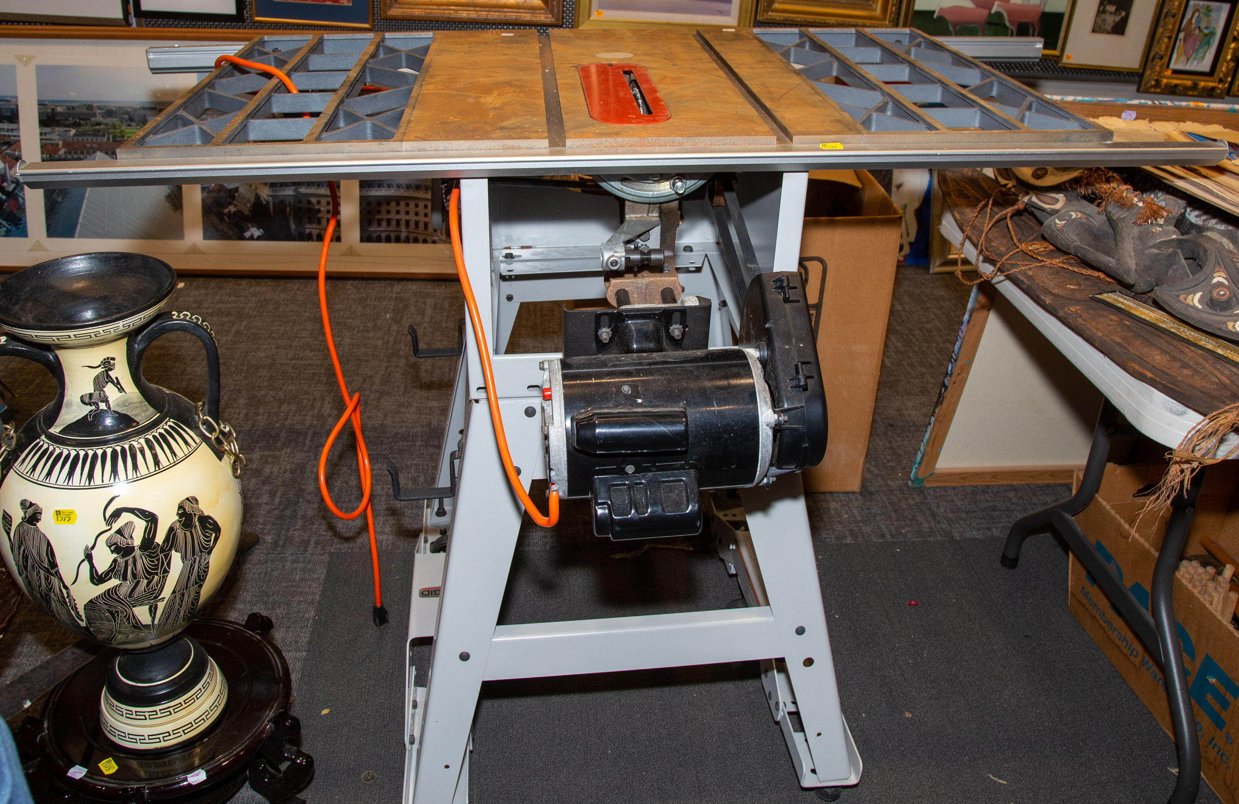 A LARGE RIGID TABLE SAW .