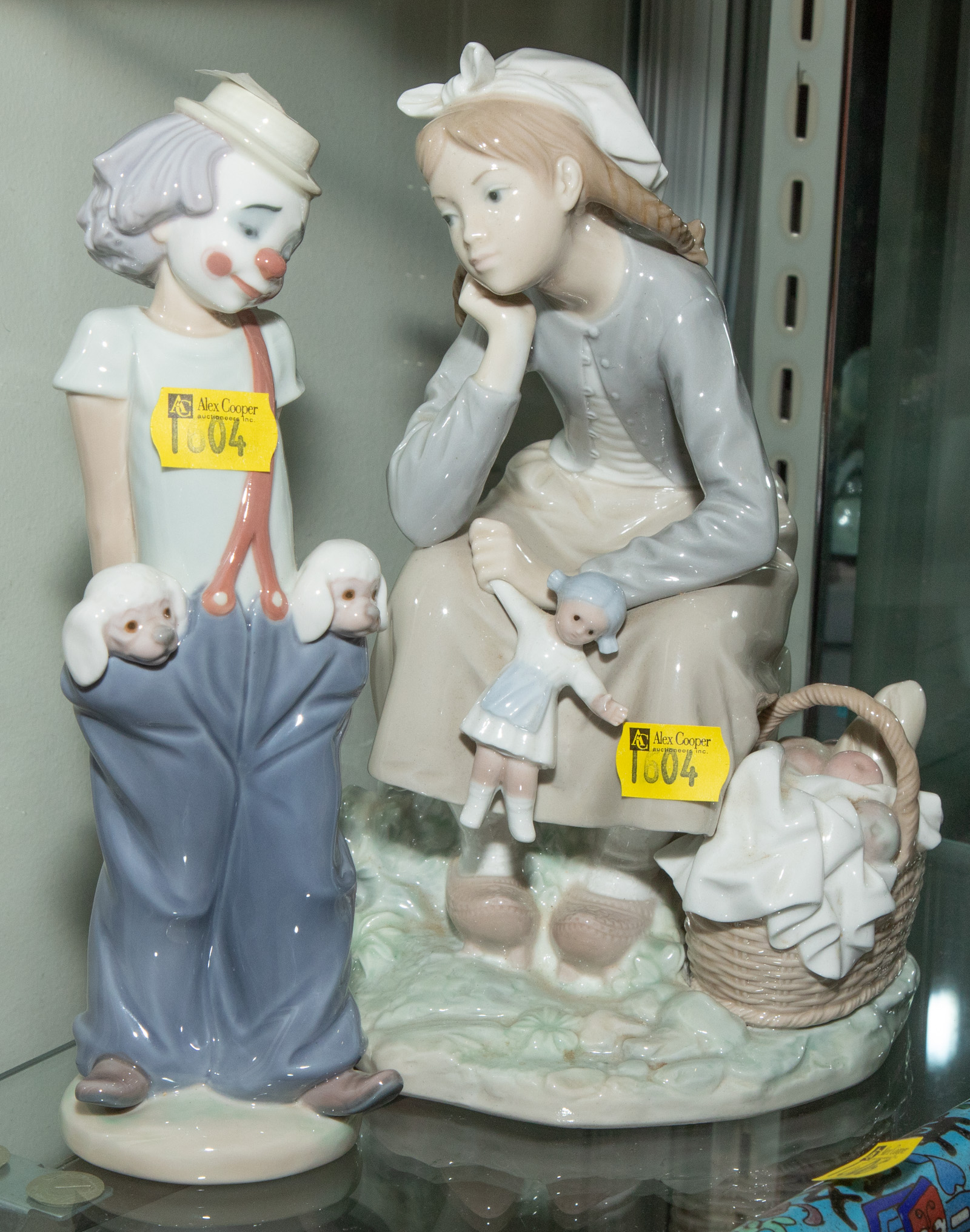 TWO LLADRO FIGURES .
