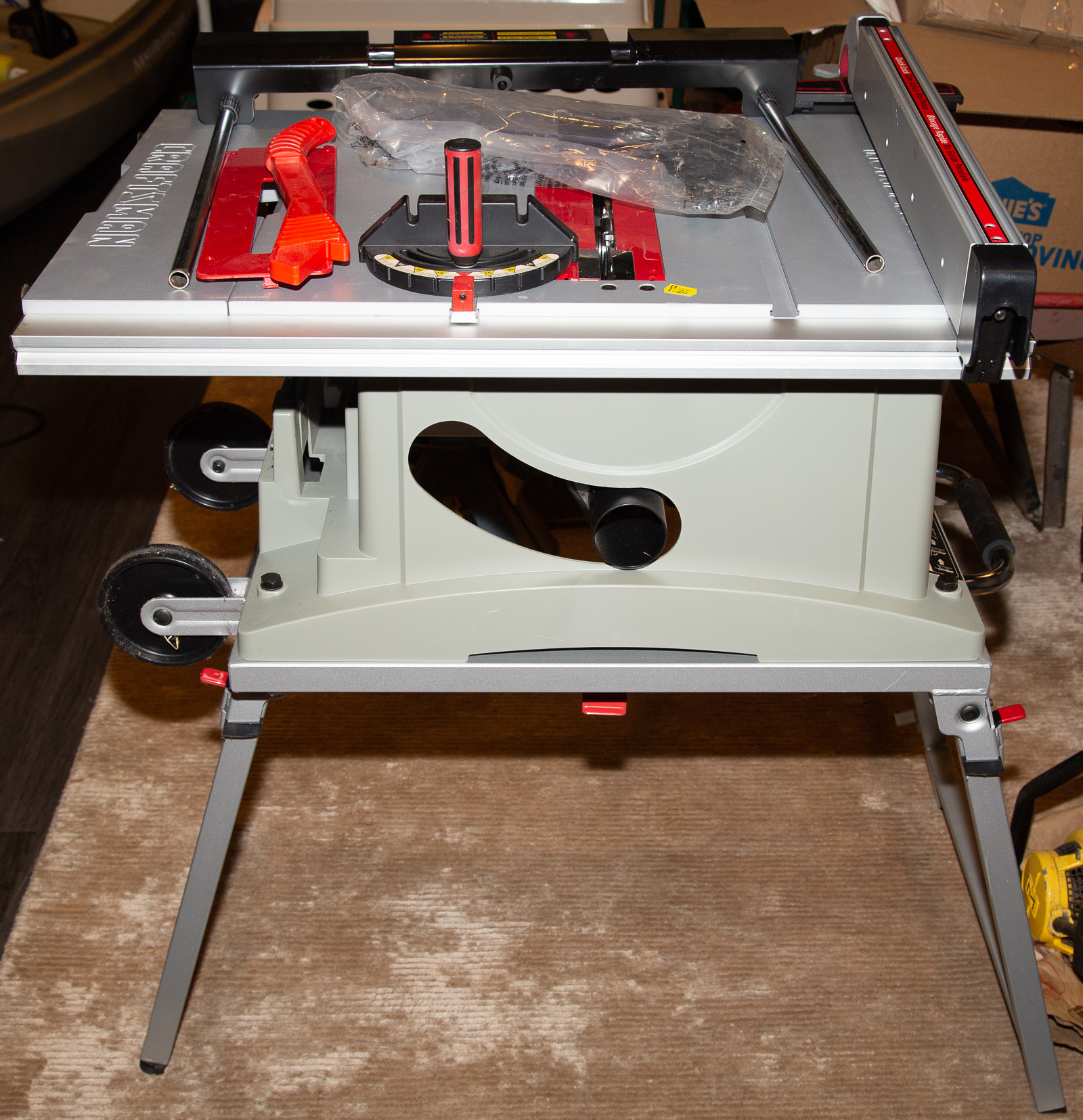 CRAFTSMAN 10" TABLE SAW WITH ACCESSORIES