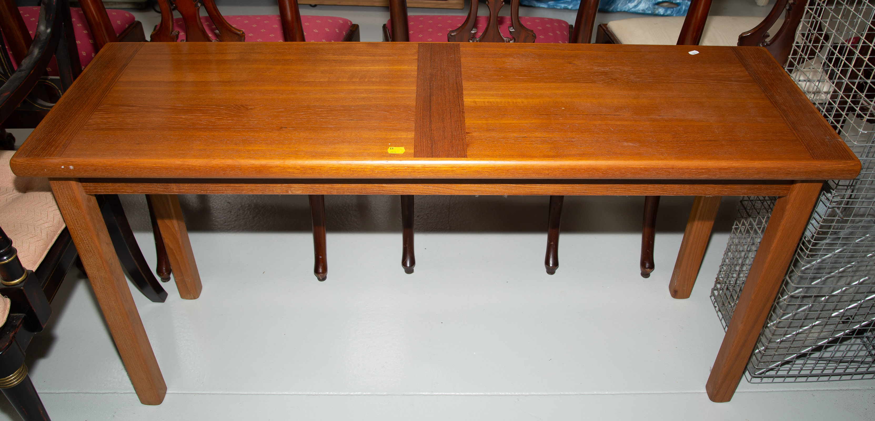 SCANDINAVIAN MODERN TEAK HALL TABLE 3351e0