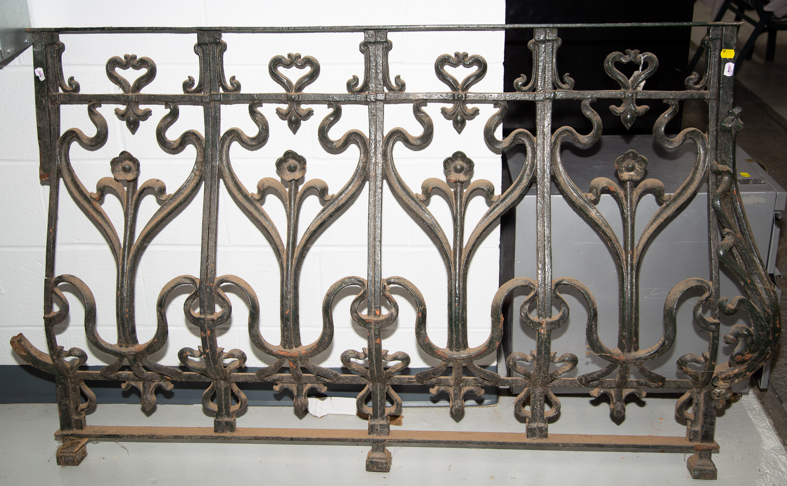 ART NOUVEAU STYLE CAST IRON BALUSTRADE