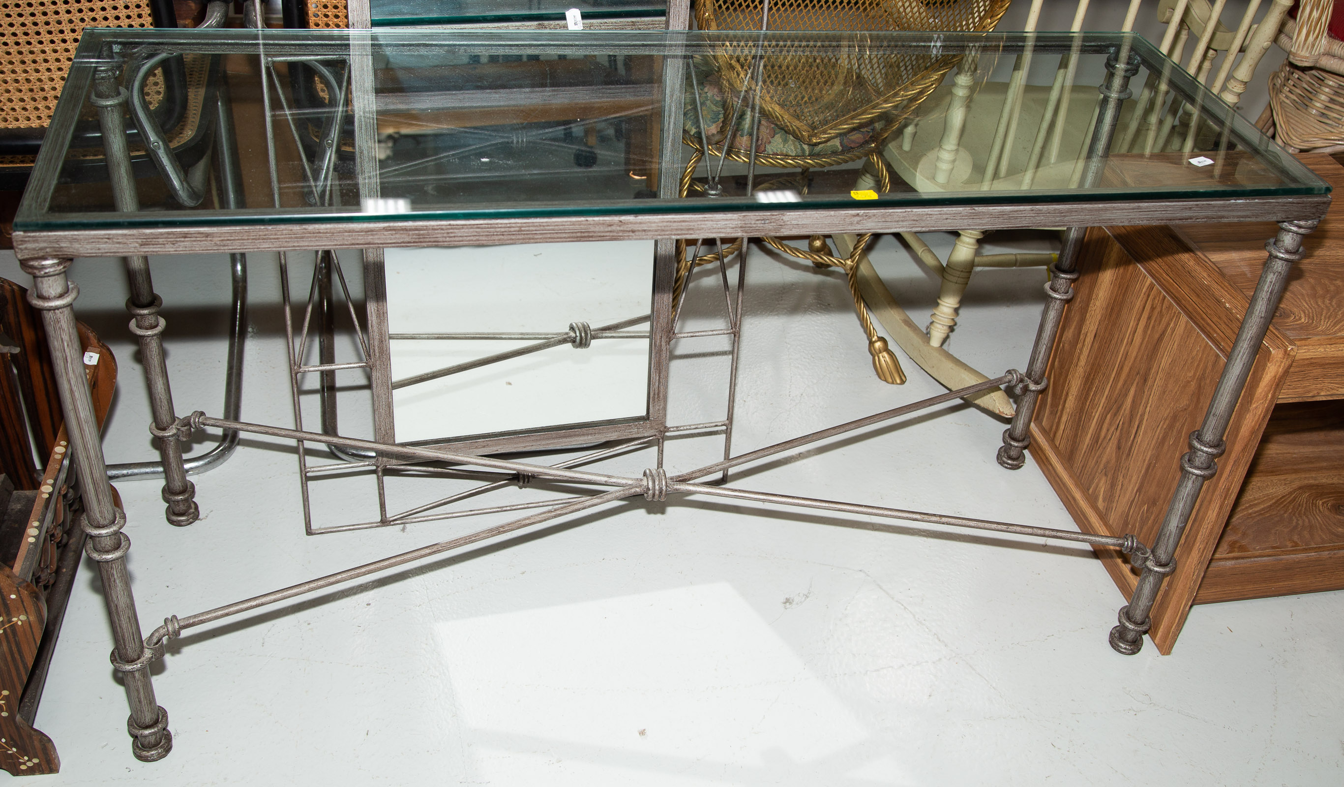 MODERN GLASS TOP METAL BASE HALL 337c48