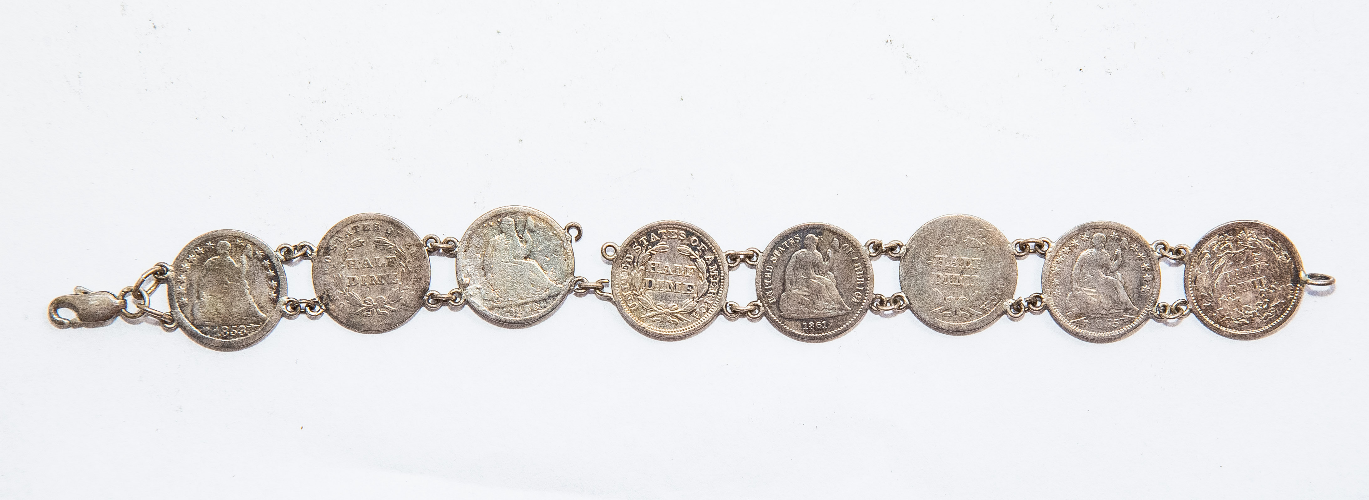 LINK BRACELET WITH EIGHT SEATED