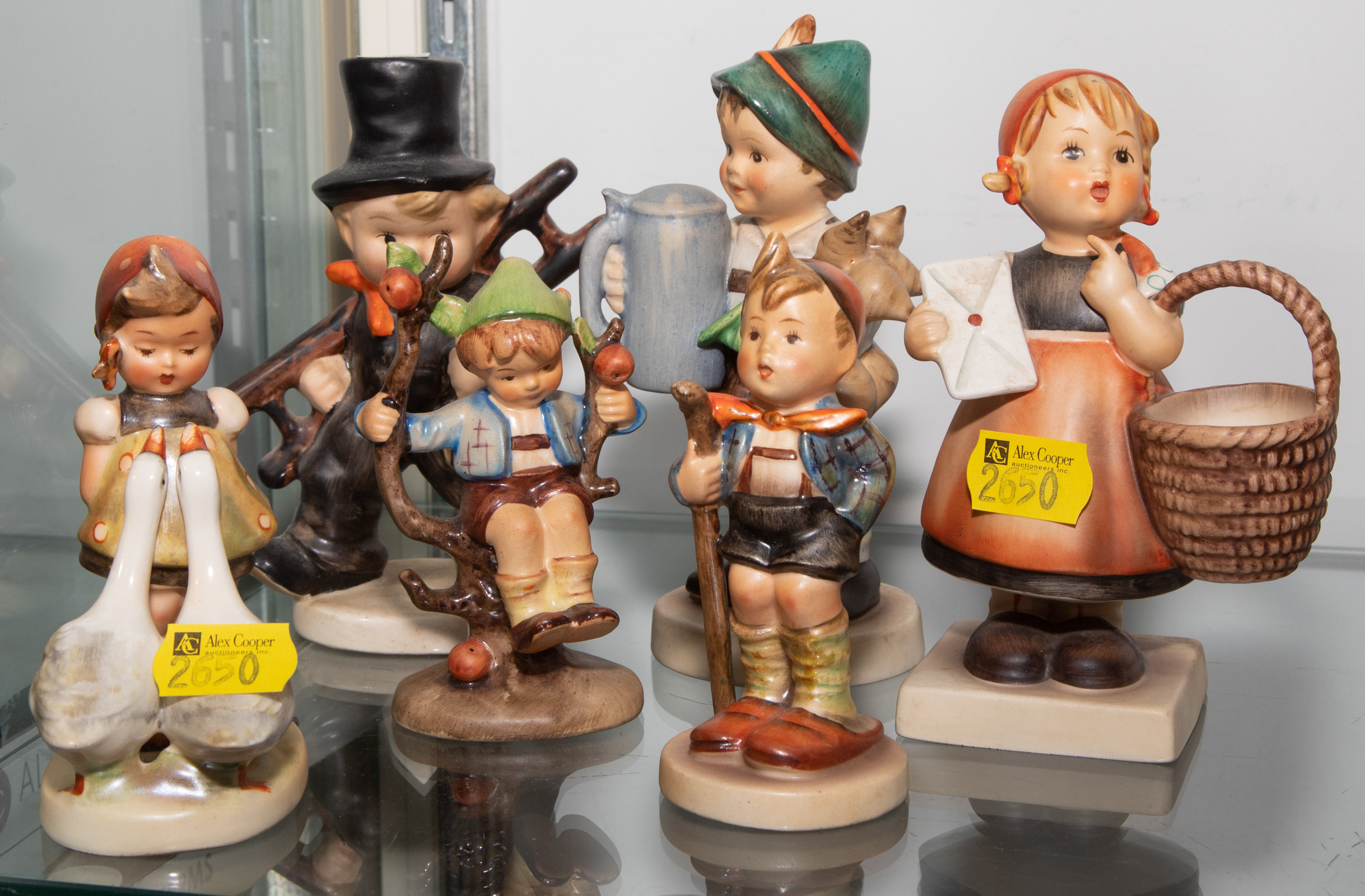 SIX EARLY HUMMEL FIGURES 4 to 5 1/2