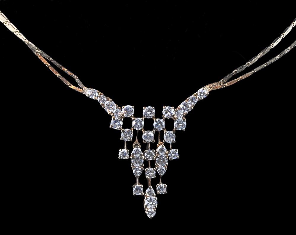 14KT GOLD DIAMOND NECKLACE14Kt  337e5c