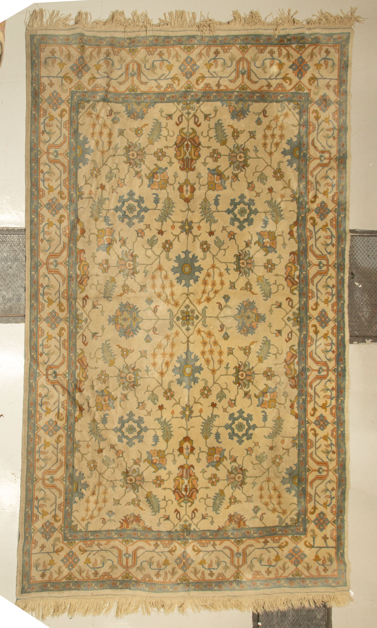 OUSHAK CARPET, TURKEY, 8.11 X 12.9